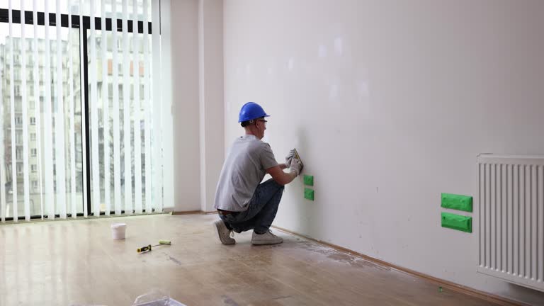 Best Emergency Mold Remediation  in Robins Af, GA